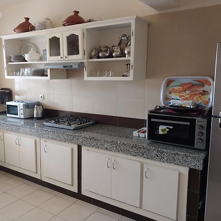 Appartement Hay Riad Rabat Szoba fotó